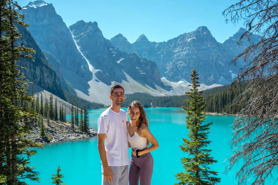 Best of Banff, Lake Louise & Moraine Premium Guided Day Tour - Two hours at Lake Louise