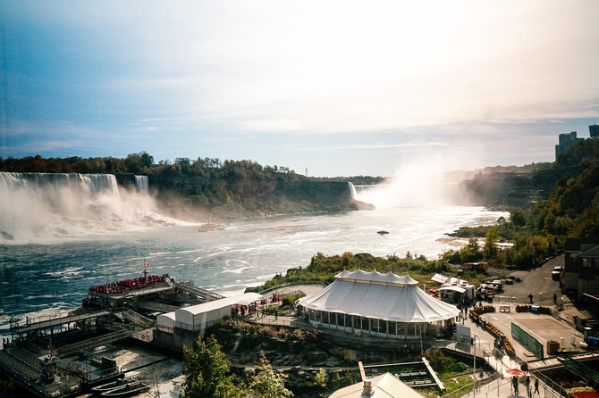 Best of Niagara Falls Canada Premium Tour: Behind Falls and Boat - Journey Behind the Falls: one hour below Horseshoe Falls