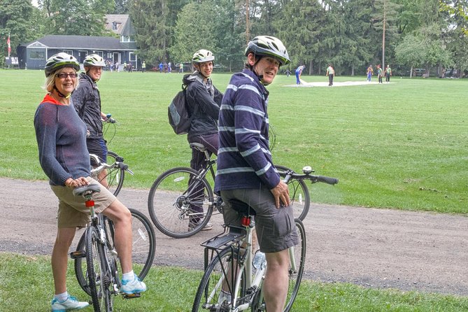 Best of Ottawa Neighbourhoods & Nature Bike Tour - Returning beside the Ottawa River
