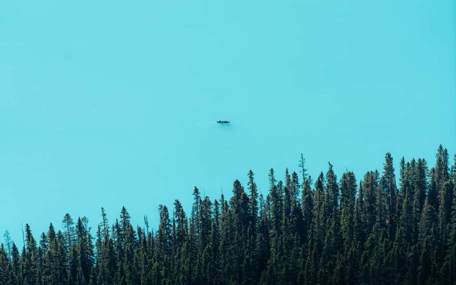 Bestseller from Canmore/Banff: Lake Louise Adventure - Who gets the most from this $33 outing