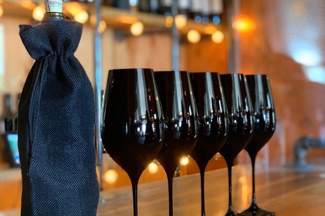 Between the Lines Black Glass Wine Tasting in Niagara-on-the-Lake - Key points to know before you book