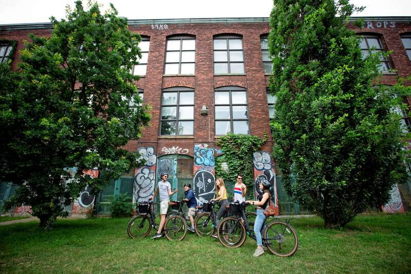 Bike/E-bike tour Plateau,MileEnd, Jean-Talon Market by Fitz - Is $87 a fair price?