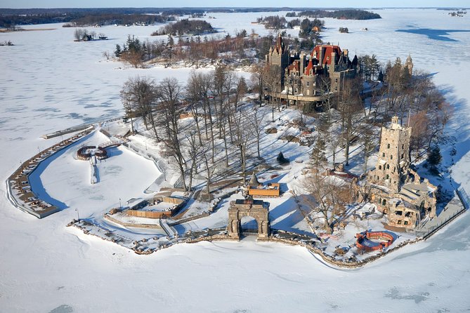 Boldt Castle and Thousand Islands Helicopter Tour - A three-seat helicopter changes the experience