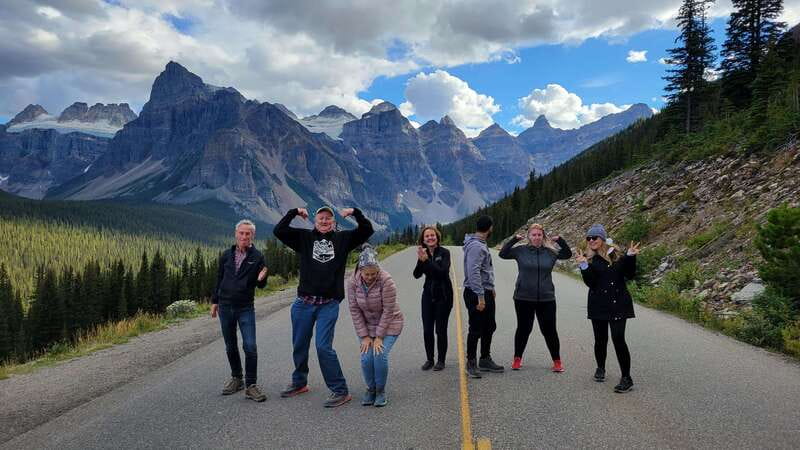 Calgary: 2-Day Banff National Park Highlights Summer Tour - Lake Minnewanka starts the Banff story