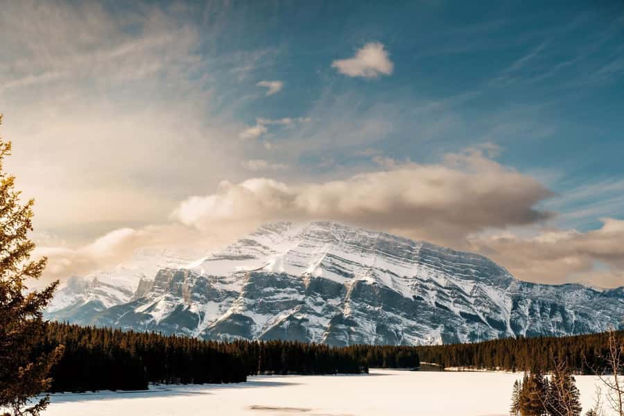 Calgary Banff: Columbia Icefield, Skywalk and Lakes Day Tour - Key points before you book