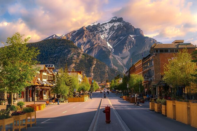 Calgary/Banff: Gondola, Upper Hot Spring, Bow Fall & Top 3 Lakes - Banff Upper Hot Springs: an important closure
