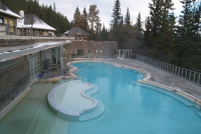 Calgary/Banff: Gondola, Upper Hot Spring, Bow Fall & Top 3 Lakes - Banff Gondola and Sulphur Mountain