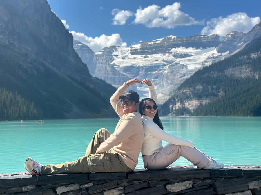 Calgary/Banff: Lake Louise, Minewanka & Johnston Canyon Trip - A full day from Calgary, Canmore, or Banff