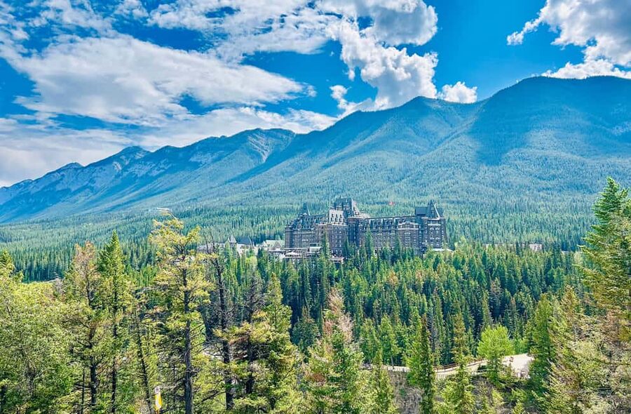 Calgary/Canmore/Banff: BEST of BANFF with LAKES Group Tour - Vermilion Lakes is short but scenic