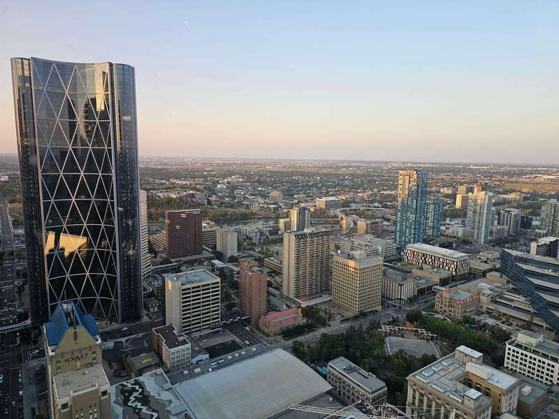 Calgary City Tour & Yamnuska Wolfdog Sanctuary Private Tour - Stephen Avenue is your main downtown pause