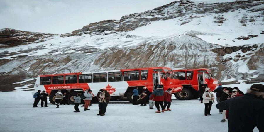 Calgary: Icefield Adventure, Skywalk and three Glaciers Tour - Bow Lake brings the color and scale
