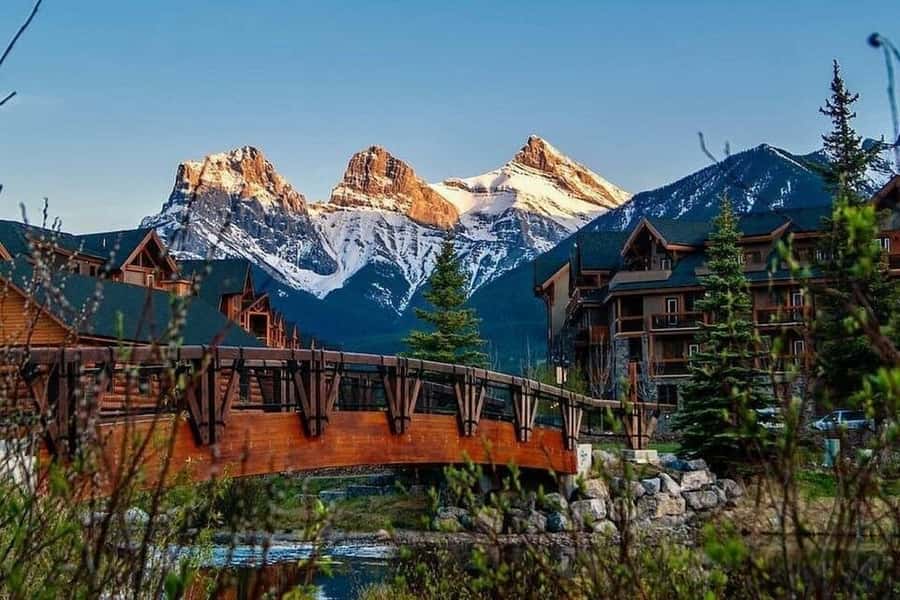 Calgary: Radium Hot Springs & Marble Canyon Day Trip - What to pack for this mountain day