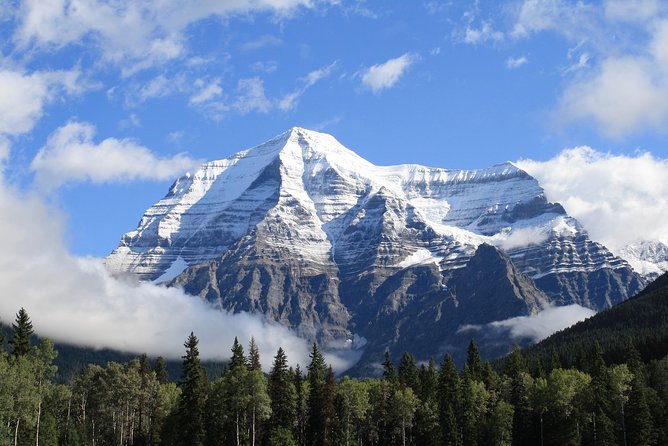 Canadian Rocky Mountains & Banff 5-Day Premium Tour - Day One: Vancouver to the Okanagan and Salmon Arm