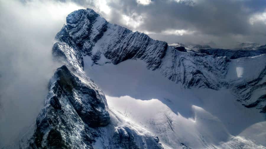 Canmore: 25-Minute Three Sisters Helicopter Tour - Starting at Alpine Helicopters in Canmore