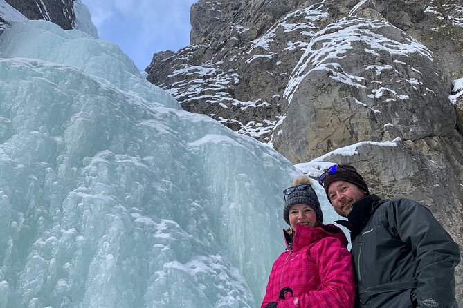 Canmore: Canyons & Cave Paintings - 2.5hr Hiking Tour - The guides make the short hike worthwhile