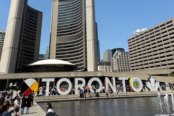 Casual Historic Toronto Walking Tour - The Downtown Mall Stop and a Canadian-American Comparison