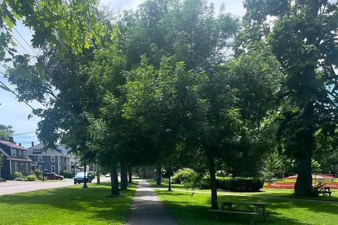Charlottetown Audio Walking Tour - How the VoiceMap format works for your day