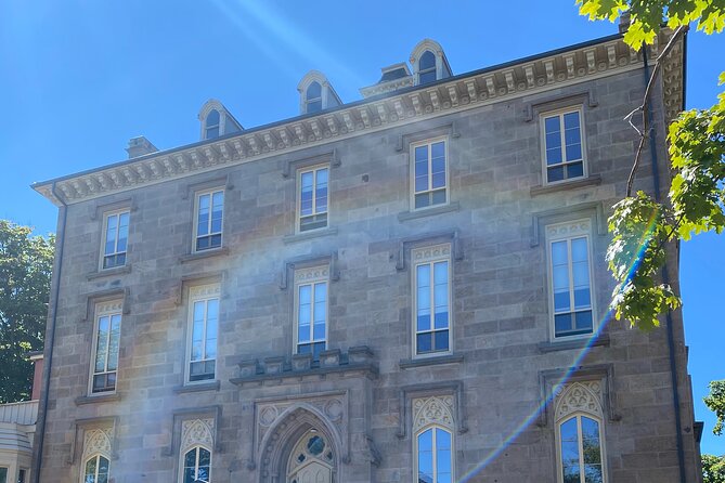 Charlottetown Walking Tour - Province House and the 1864 Charlottetown Conference