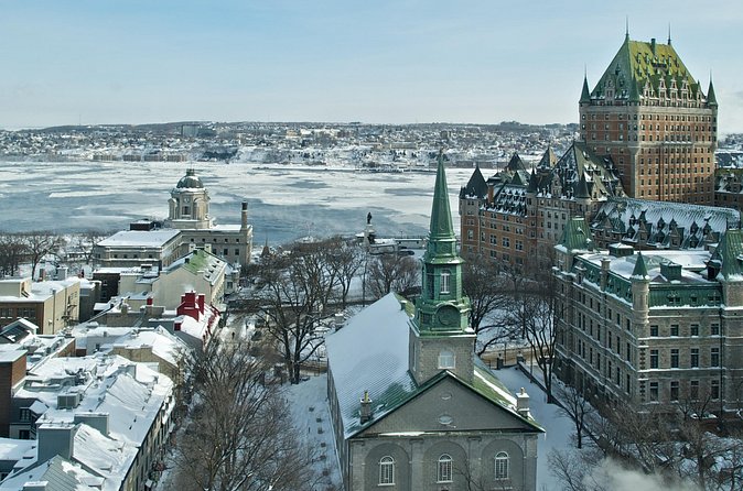 Christmas Magic in Old Quebec - Winter Clothing Matters More Than the Price