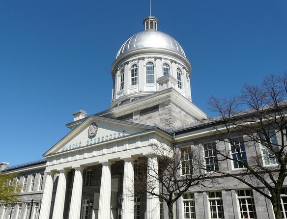 Christmas Walking Tour in Old Montreal - Key Points Before You Book