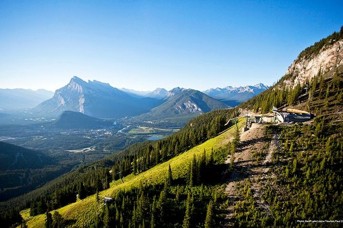 Circle West - Canadian Rockies Round Trip Bus Tour From Vancouver - FAQ