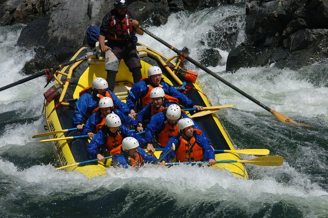 Clearwater, BC, Rafting, Finish in Canadas waterfall capital! - The meeting point and the first safety briefing