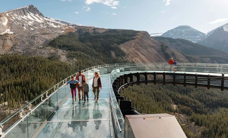 Columbia Icefield Adventure, Bow Lake & Peyto Lake Tour - Why This Tour Works for a Car-Free Rockies Visit