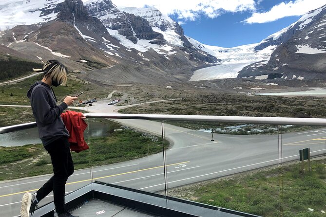Columbia Icefield Glacier Adventure Day Tour from Calgary/ Banff - Peyto Lake: a short stop with a big payoff