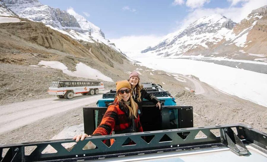Columbia Icefield: Ice Odyssey Glacier Experience - The two-hour schedule and pace