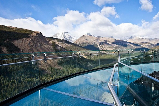 Columbia Icefield Skywalk Admission - The 1-kilometre walk through the Sunwapta Valley