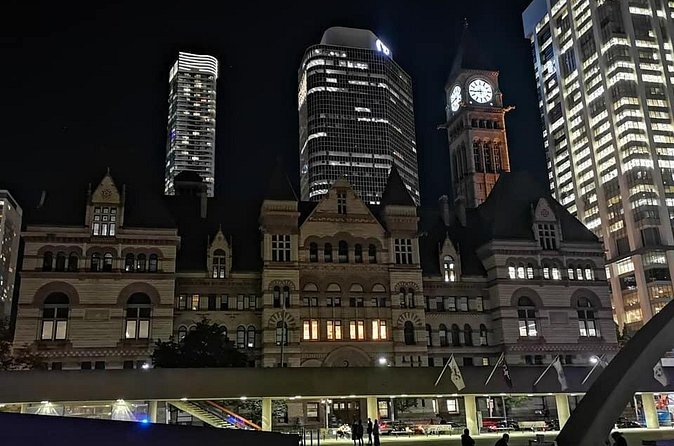 Customizable Walking Tour of Toronto's Hidden Gems - The University of Toronto’s Oxford-like campus