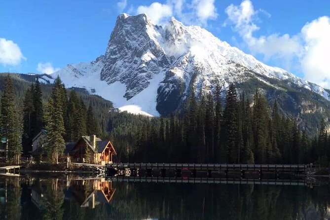 Day Trip: Lake Louise, Moraine Lake, Emerald Lake, Banff - One hour at Lake Louise
