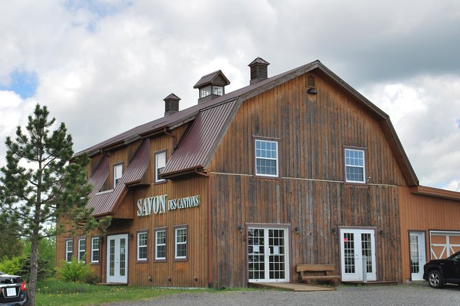Day trip to Eastern Townships - Stanstead and the Haskell Free Library