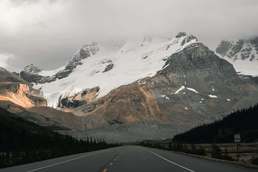 Day Trip to Jasper + Banff with picnic and drinks - What this day trip really covers