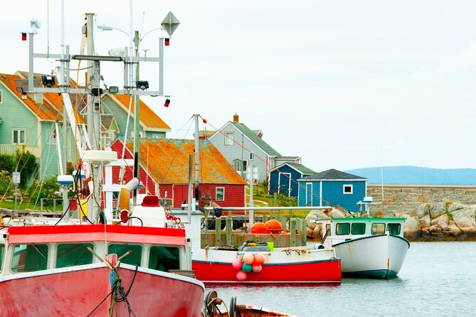 Day Trip to Lunenburg, Mahone Bay and Peggy's Cove from Halifax - A private way to see Nova Scotia’s South Shore