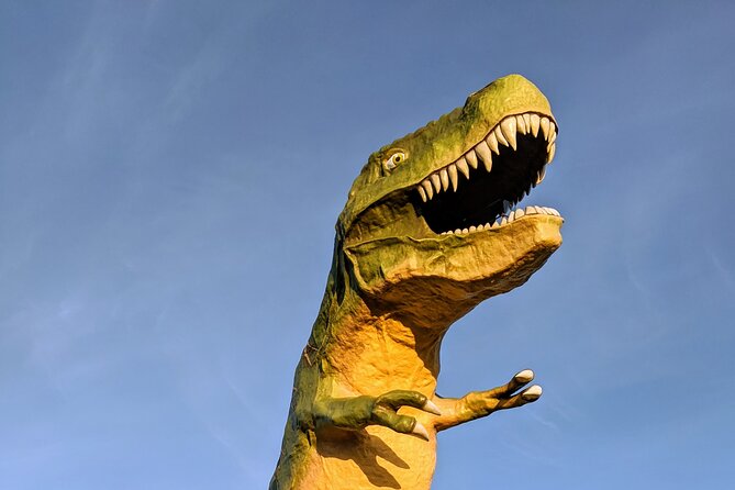 Dinosaurs, Canyons & Ghost Towns: Ultimate Drumheller Day Tour - Exploring Drumheller for two hours