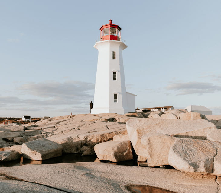 Discover Peggy's Cove: Private Journey from Halifax - Making the most of your time at the lighthouse
