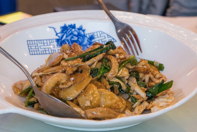 Downtown Vancouver Asian Food Tour by Vancouver Foodie Tours - The Sweet Finish on Robson Street