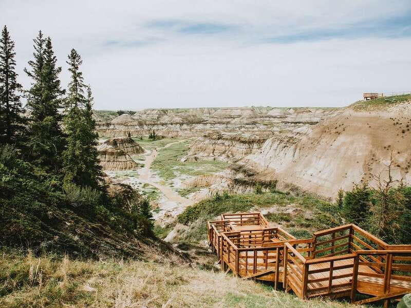 Drumheller: Bad Land & Dinosaur Museum Tour from Calgary - Hoodoos Trail and the rock columns