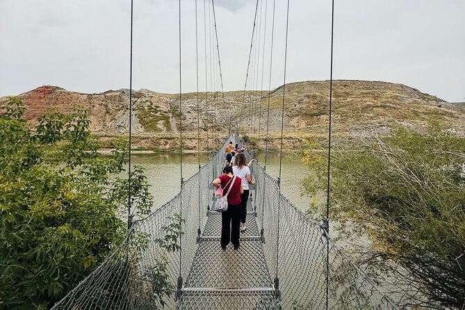 Drumheller & Hoodoos Day Trip from Calgary, Explore the Badlands - Starting early from Calgary