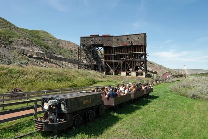 Drumheller: Royal Tyrrell Museum, Hoodoos and Horseshoe Canyon - Starting in Calgary at two pickup hotels