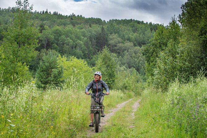 E-bike Rental - 3 hour along the shoreline Bike Path - Musée du Fjord: a worthwhile paid detour