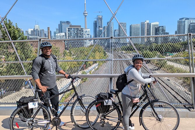 E-bike Toronto's Dynamic Neighbourhoods - Key points to know before you ride