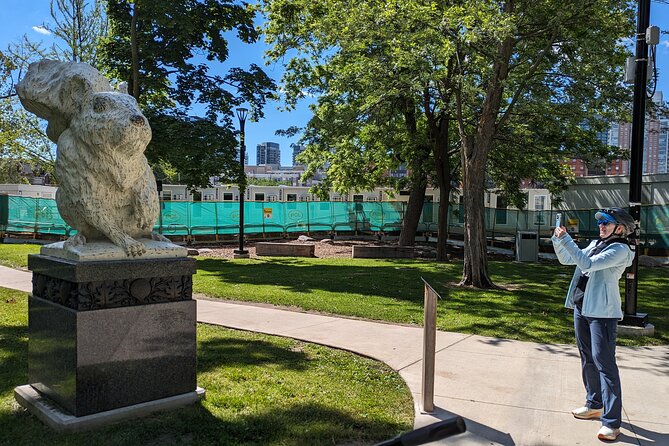 E-bike Toronto's Dynamic Neighbourhoods - Rosedale reveals more than a polished address