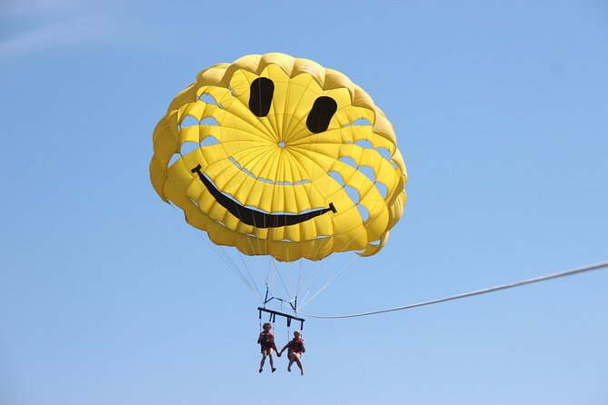 Early Bird Parasailing Experience in Kelowna - Getting airborne to 100 meters
