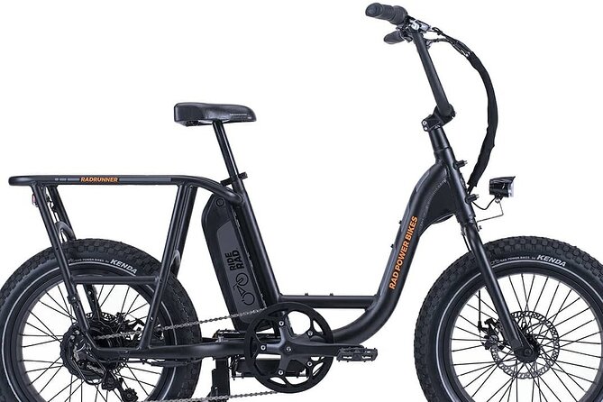 eBike Rental Ride Electric in Niagara-on-the-Lake and Explore - Old Town Niagara-on-the-Lake