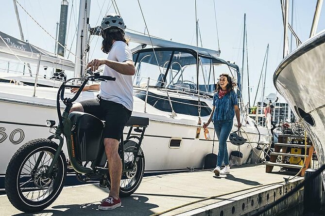 eBike Rental Ride Electric in Niagara-on-the-Lake and Explore - Following the Niagara River paths