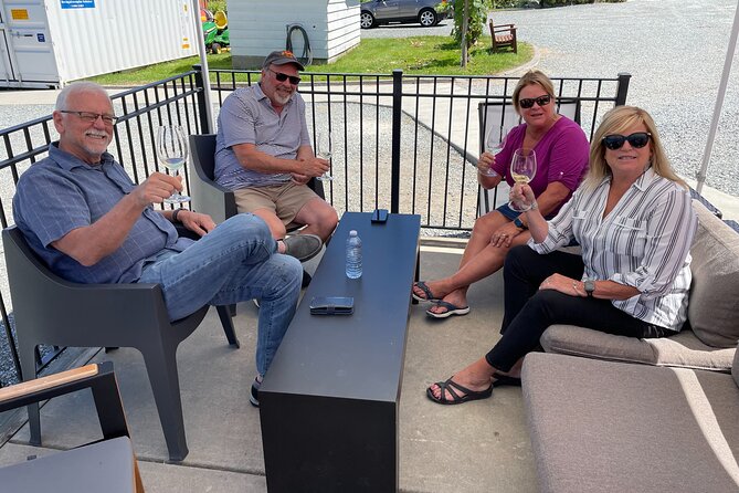 Elegance Unforgettable Tesla Wine Tour & Lunch - Backyard Vineyards: a relaxed finish in Langley