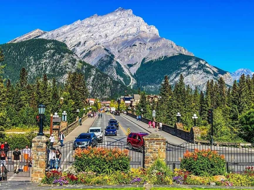Emerald Lake, Lake Louise, Johnston Lake & Banff Gondola - Moraine Lake is seasonal, and that matters
