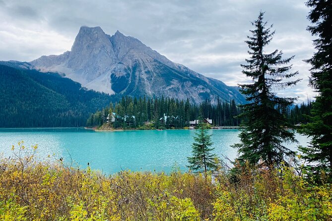 Emerald Lake Lake Louise Moraine Lake Half Day Tour - Why this half-day tour makes sense in Banff